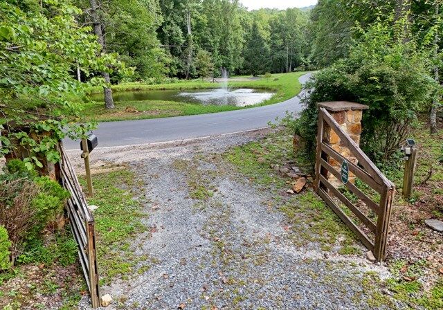 Property Photo:  3360 Turniptown Road  GA 30536 