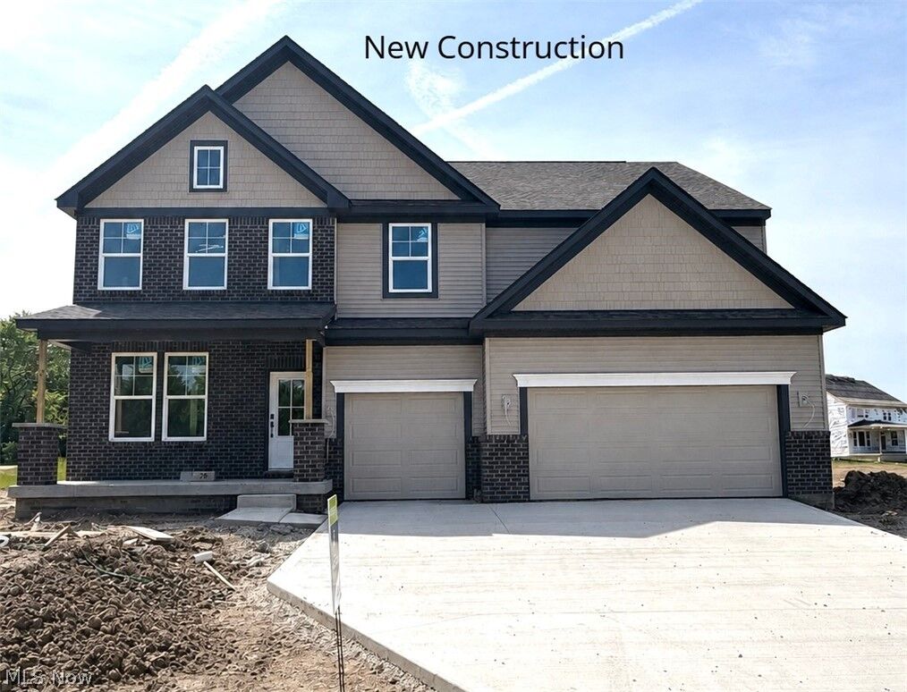 Property Photo:  28 Boulder Boulevard  OH 44264 
