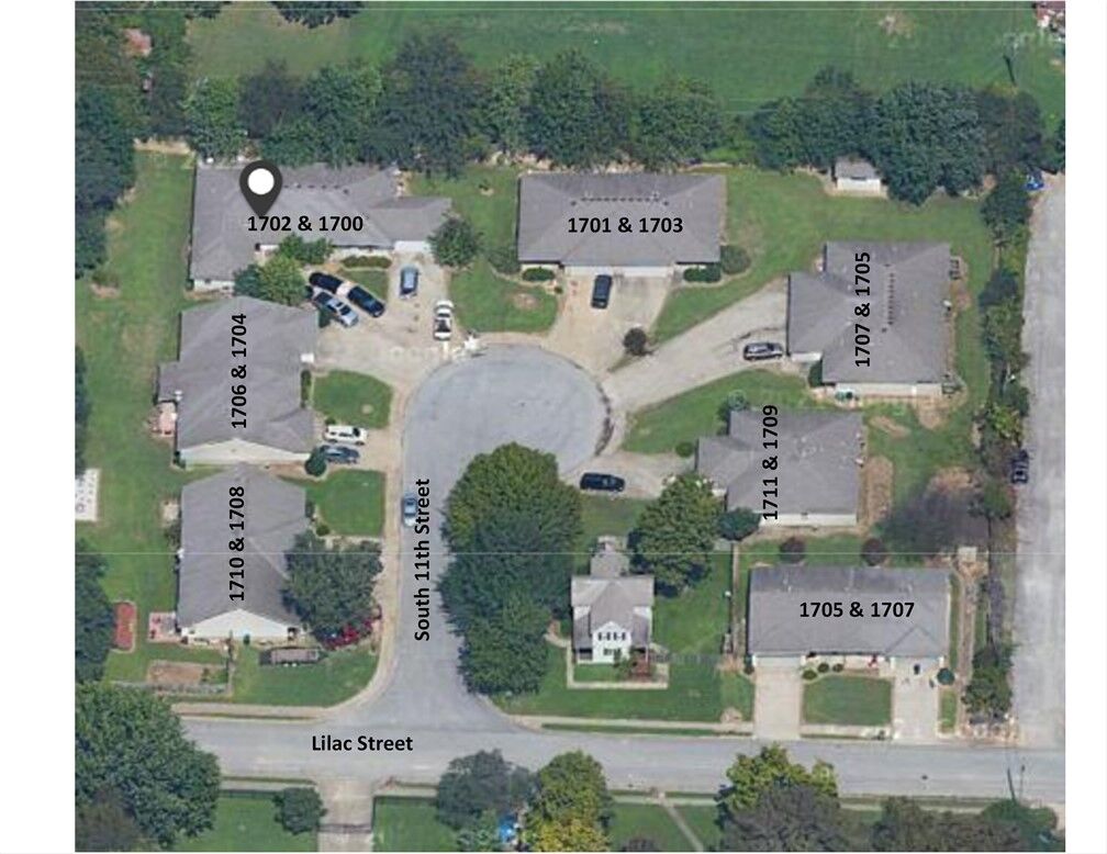 Property Photo: 1700 S 11th Street AR 72756