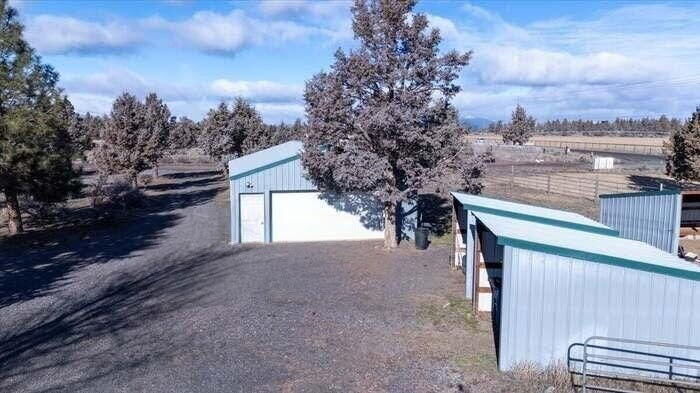 Property Photo:  67070 Paradise Alley  OR 97703 