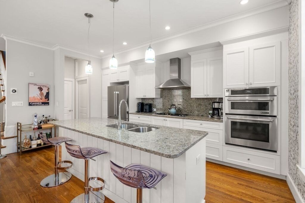 Property Photo: 1 Worcester Sq 2 MA 02118