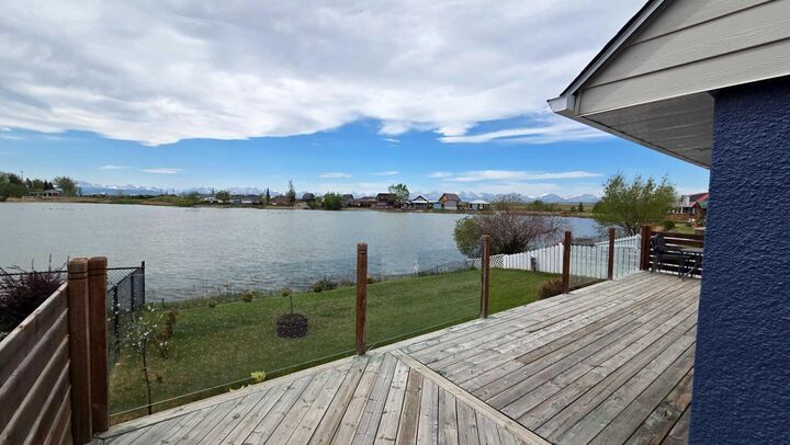 Property Photo:  11 Mountain Vista Drive  AB T0K 1E0 