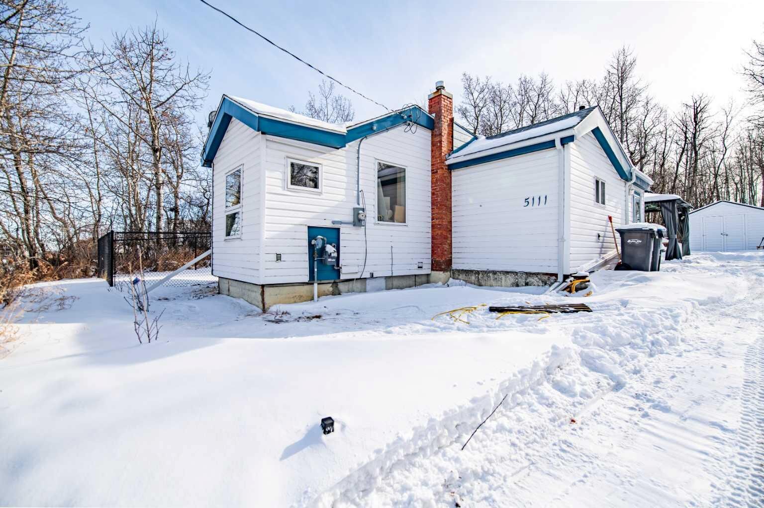 Property Photo:  5111 47 Avenue  AB T4S 1G9 