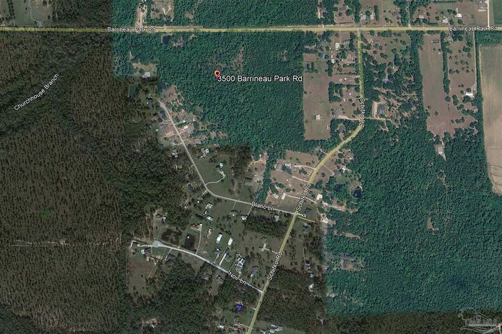 Property Photo: 3500 Barrineau Park Rd FL 32533
