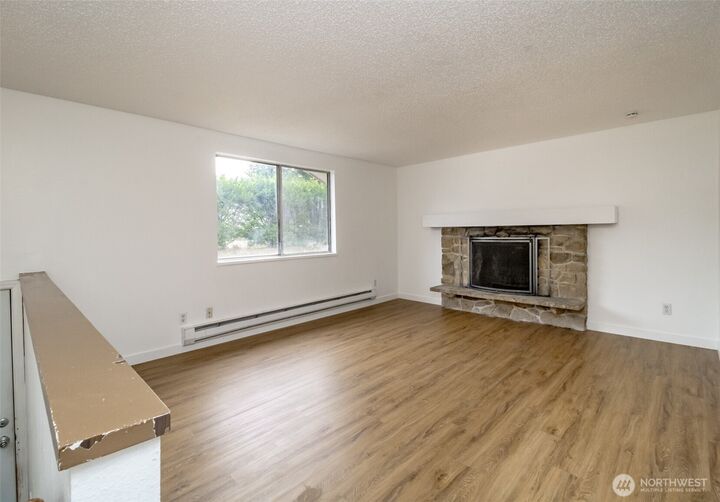 Property Photo: 13314 86th Avenue E B WA 98373