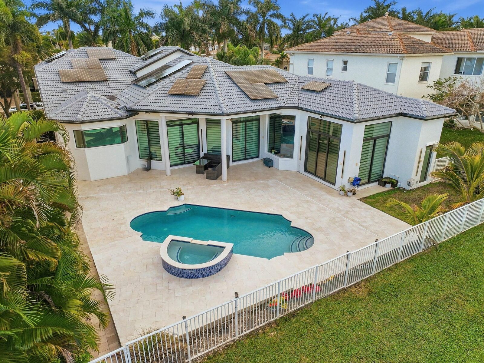 Property Photo: 2601 Treanor Terrace FL 33414