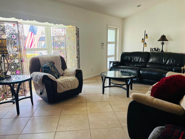 Property Photo:  1199 SW 25th Avenue  FL 33426 