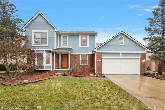 Property Photo:  3210 Davenport Lane  MI 48309 