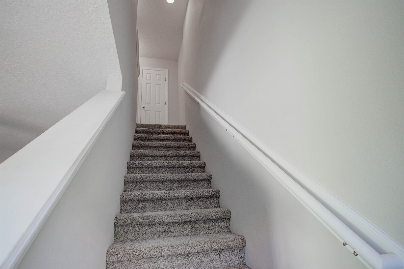 Property Photo:  28 Islander Ct  FL 32080 