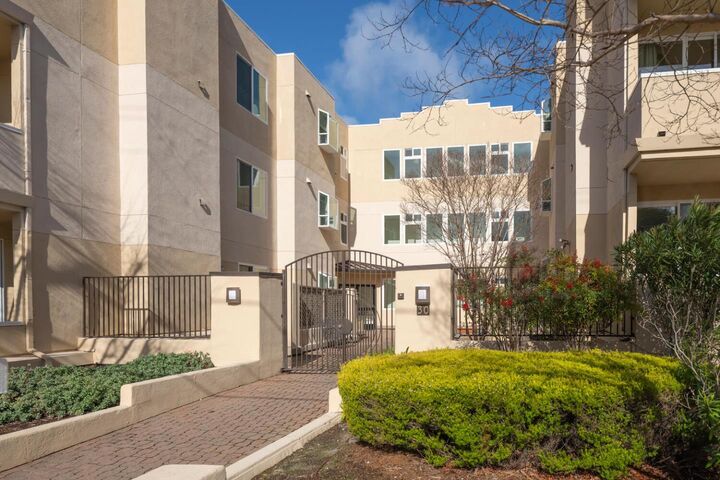 Property Photo:  30 Lorton Avenue 302  CA 94010 