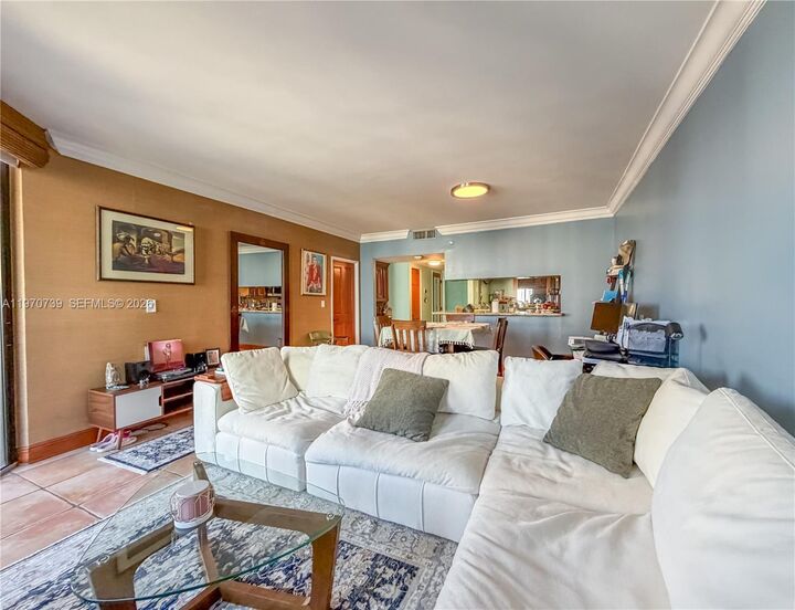 Property Photo: 520 Brickell Key Dr A1912 FL 33131