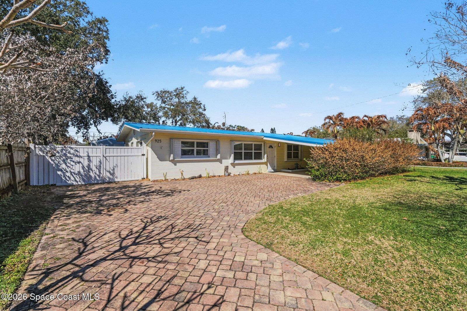 Property Photo: 925 Samar Road FL 32931