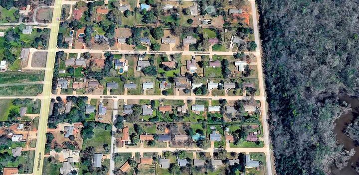 Property Photo:  708 W Hartwood  OK 74075 