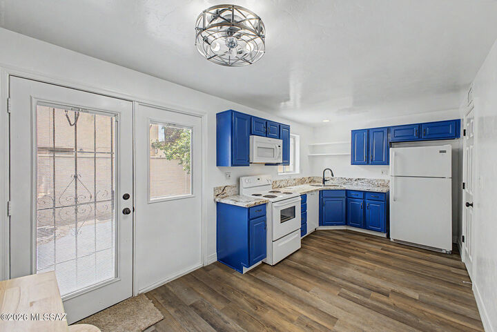 Property Photo: 955 N Venice Avenue D AZ 85711