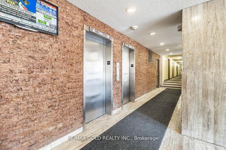 Property Photo: 335 Driftwood Avenue 405 ON M3N 2P3