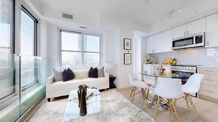 1195 The Queensway N/A 213 — photo 1