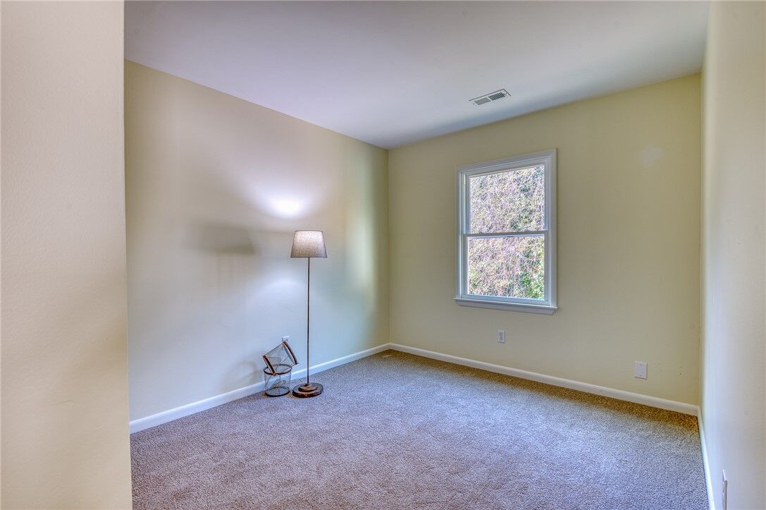 Property Photo:  833 Hampton Avenue  VA 23607 