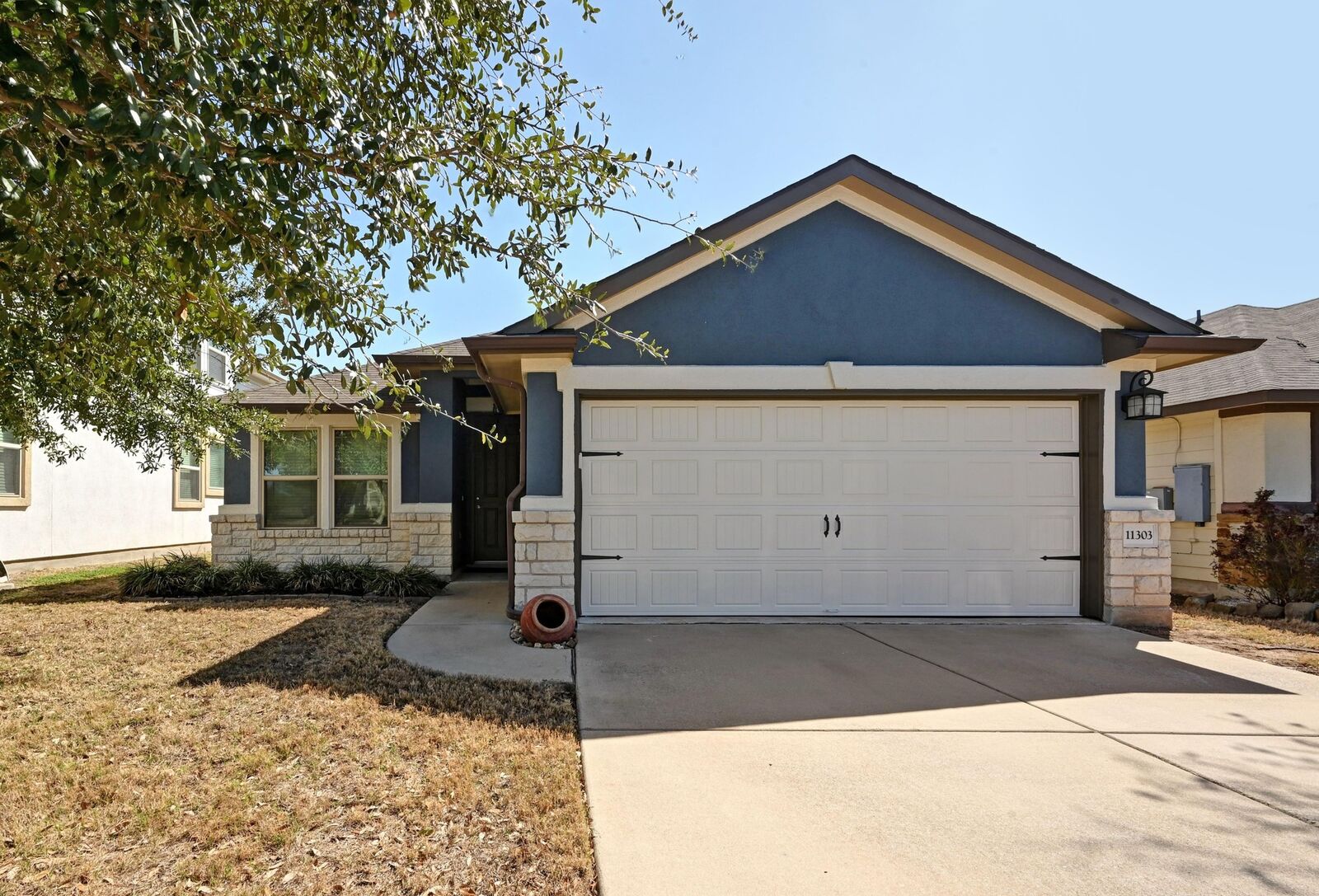 Property Photo:  11303 Birlandier Court  TX 78652 
