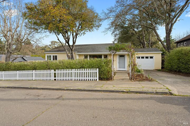Property Photo: 375 Florence Avenue CA 95472
