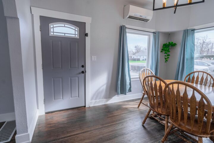 Property Photo: 1110 13th Street WA 99403