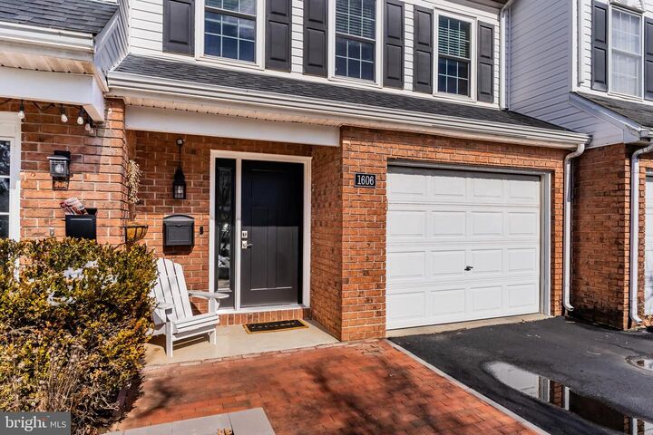 Property Photo:  1606 Georgetown Road  PA 17057 