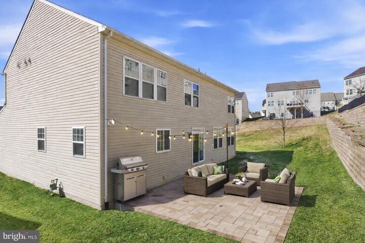 Property Photo: 15705 Birdsong Court VA 22193