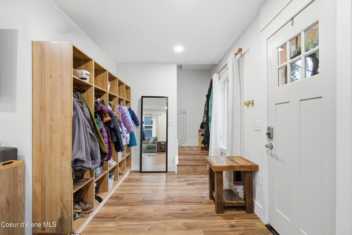 Property Photo:  417 Pine St  ID 83864 