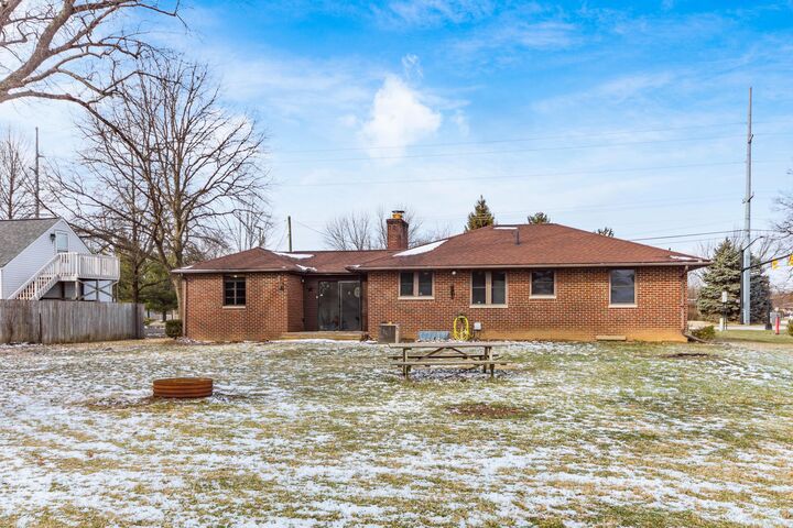 Property Photo:  4256 Hoover Road  OH 43123 