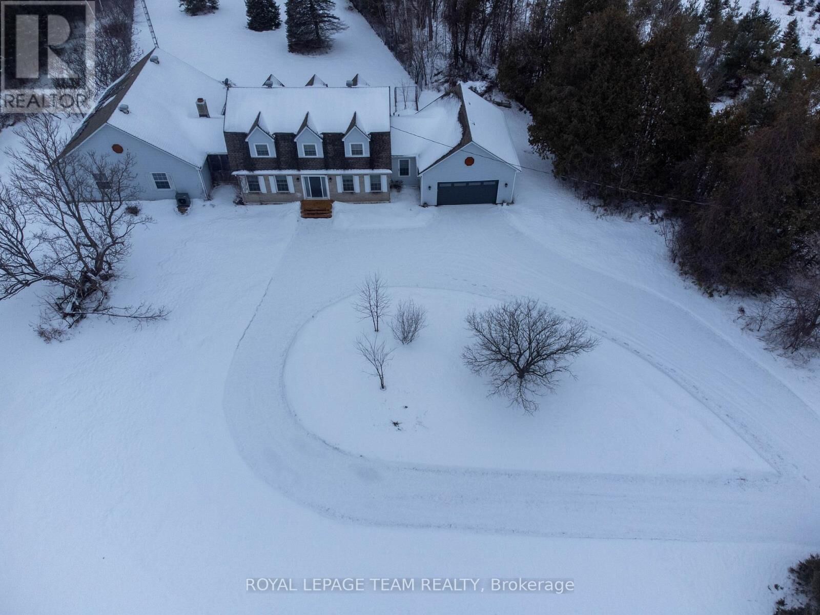 Property Photo: 910 Bolton Road ON K0G 1N0