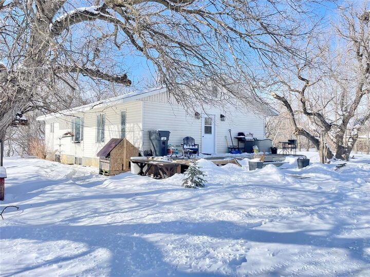 Property Photo:  66049 62 North Road  MB R0H 0C0 