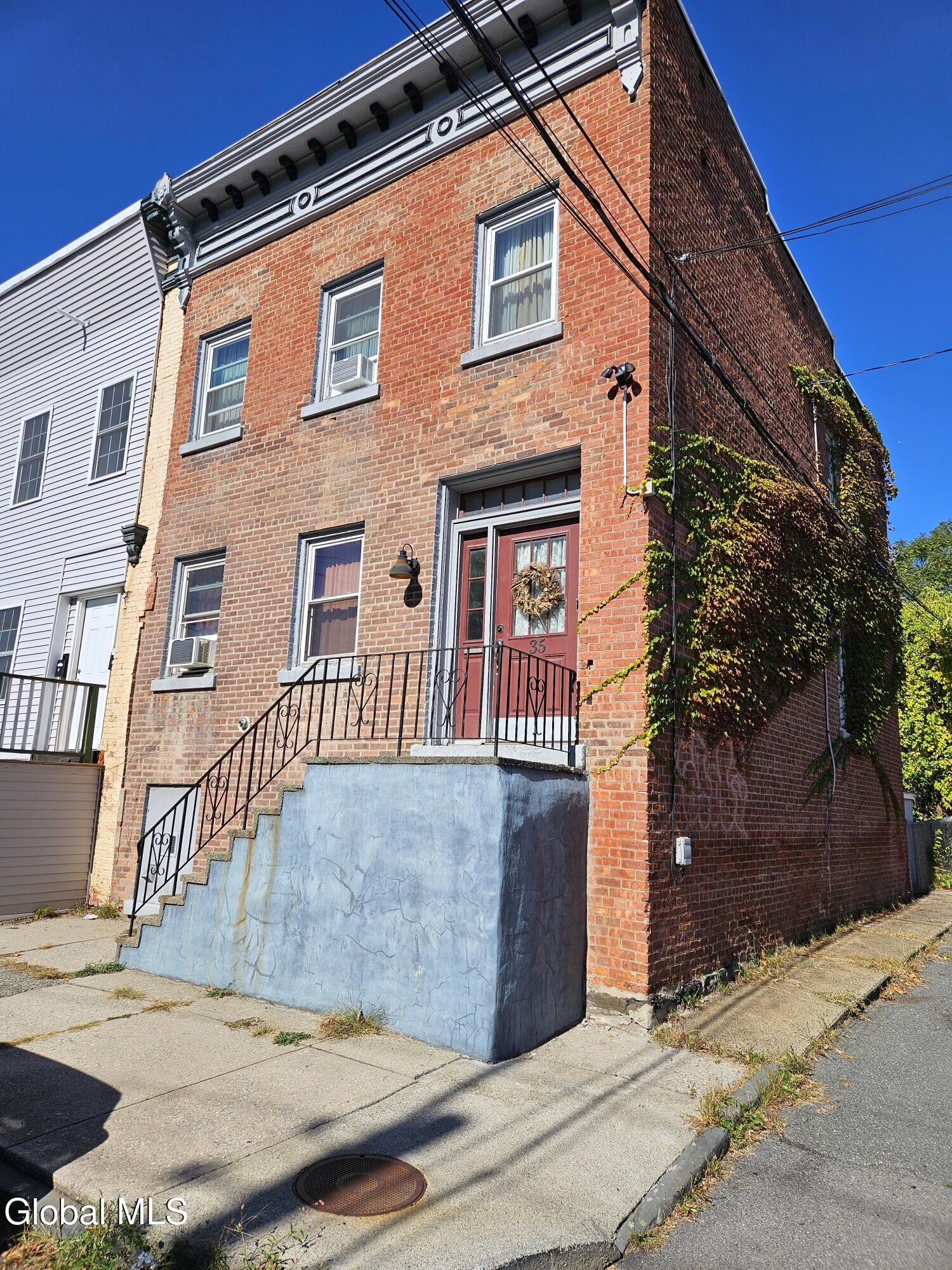 Property Photo:  35 Jefferson Street  NY 12180 