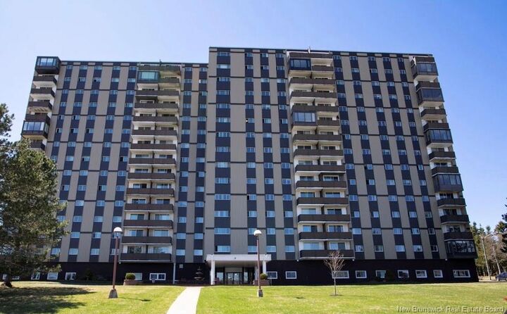 310 Woodward Avenue 304 — photo 1