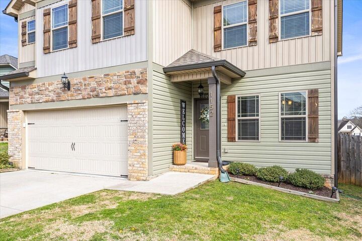 Property Photo:  1152 Stone Gate Circle NW  TN 37312 