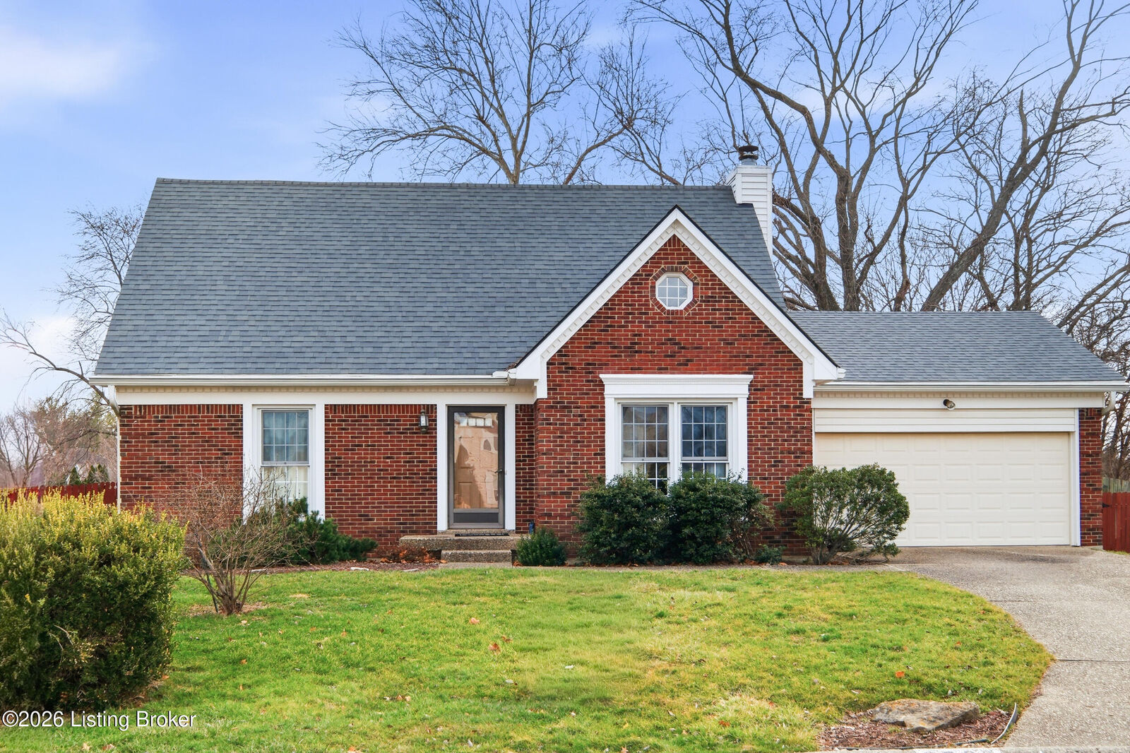 Property Photo:  9002 Green Garden Ct  KY 40220 