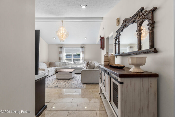 Property Photo:  5214 Plume Dr  KY 40258 