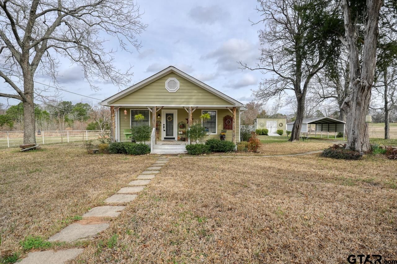 Property Photo:  3852 W Fm 16  TX 75706 