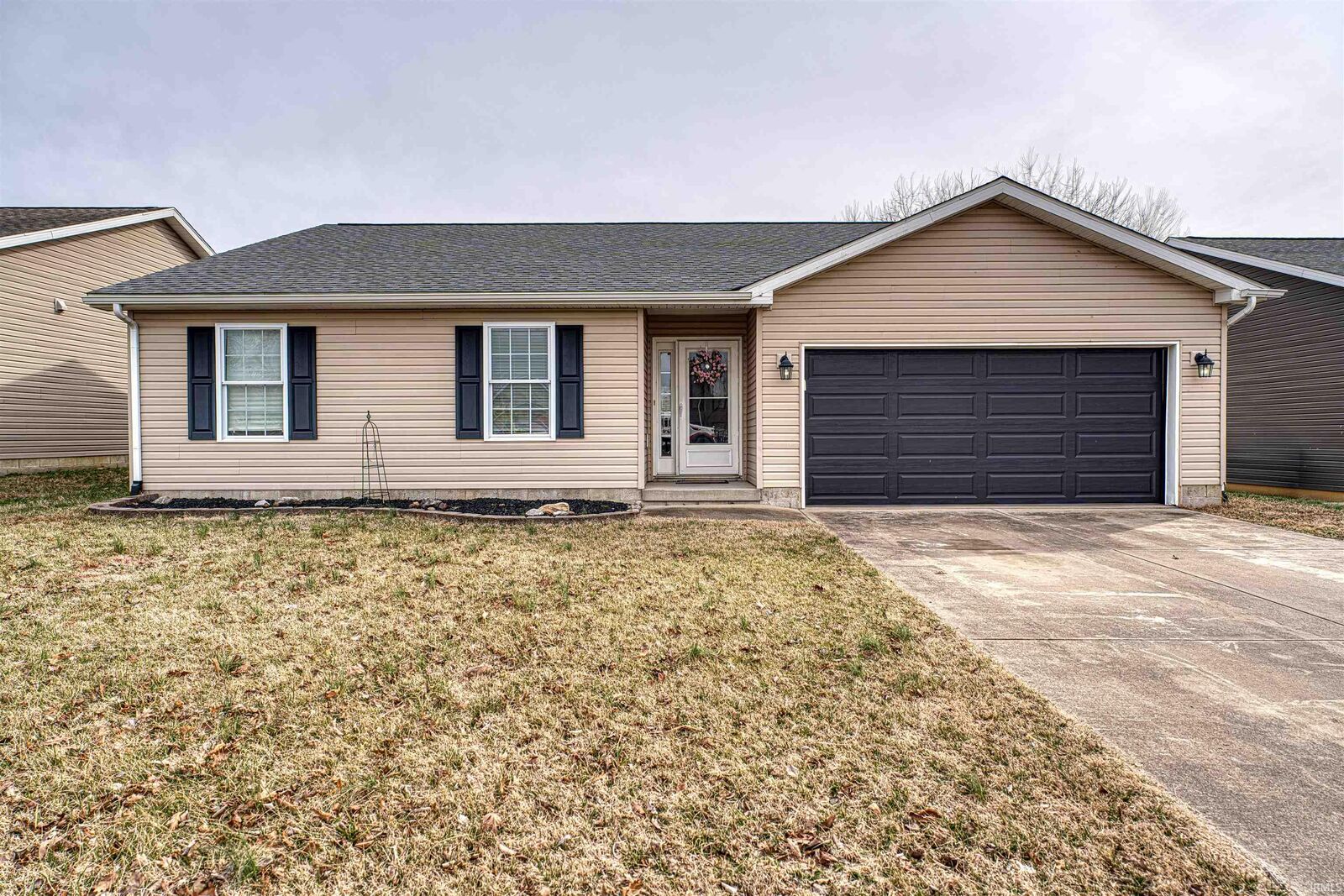 Property Photo: 468 Mallard Circle IN 47610