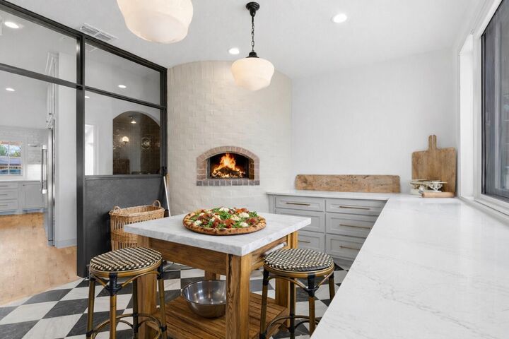 Property Photo:  4606 21st Street  TX 79407 