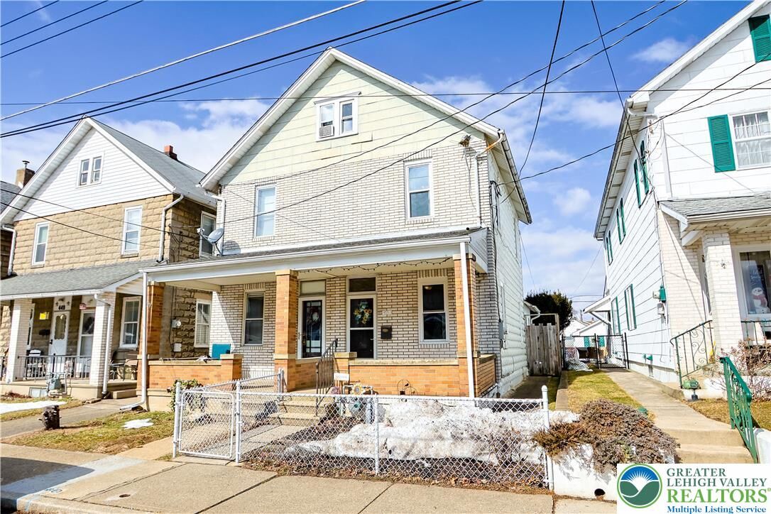 Property Photo: 455 E 11th Street PA 18067
