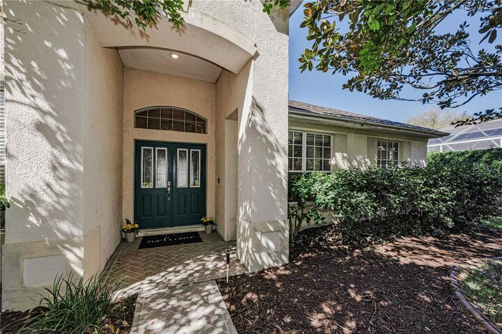 Property Photo: 2225 Longmore Circle FL 33596