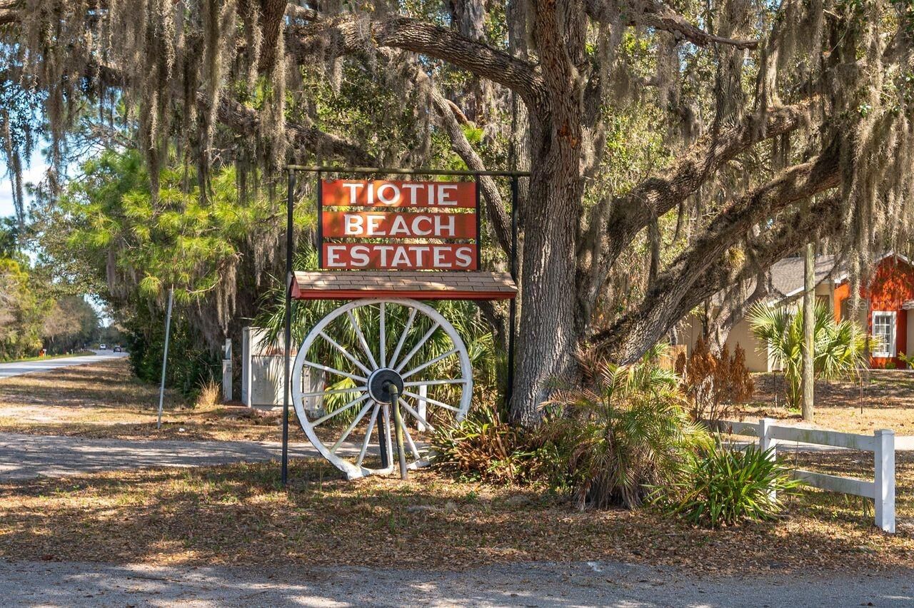 Property Photo:  0 W Beach Parkway  FL 33898 