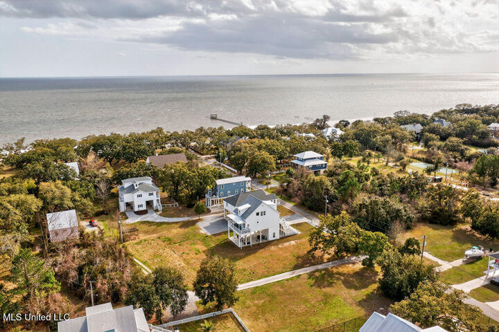 Property Photo: 112 Cedar Avenue MS 39571