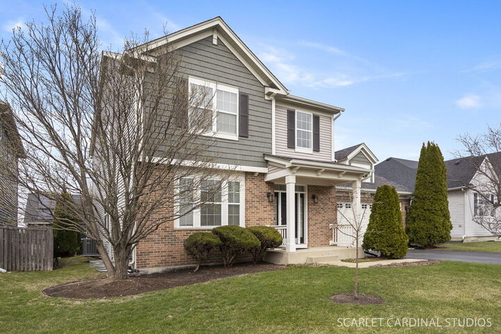 Property Photo:  253 Bluegrass Parkway  IL 60543 