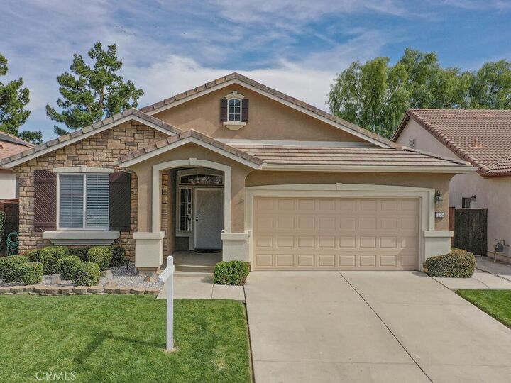 Property Photo:  376 Bjorn Court  CA 92545 