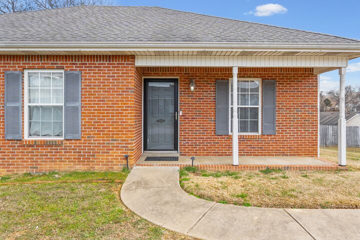 Property Photo:  2804 Russet Ridge Dr  TN 37040 