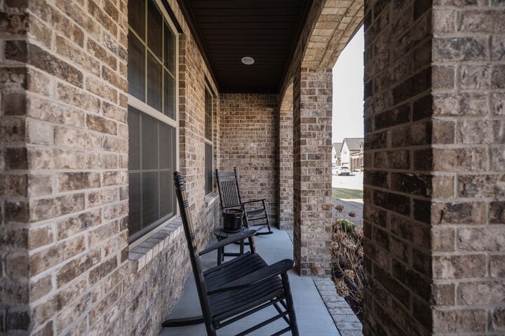 Property Photo: 186 Village Cir TN 37087