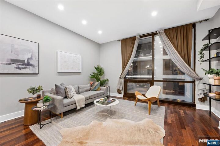 Property Photo:  159 2nd Street 403  NJ 07302 