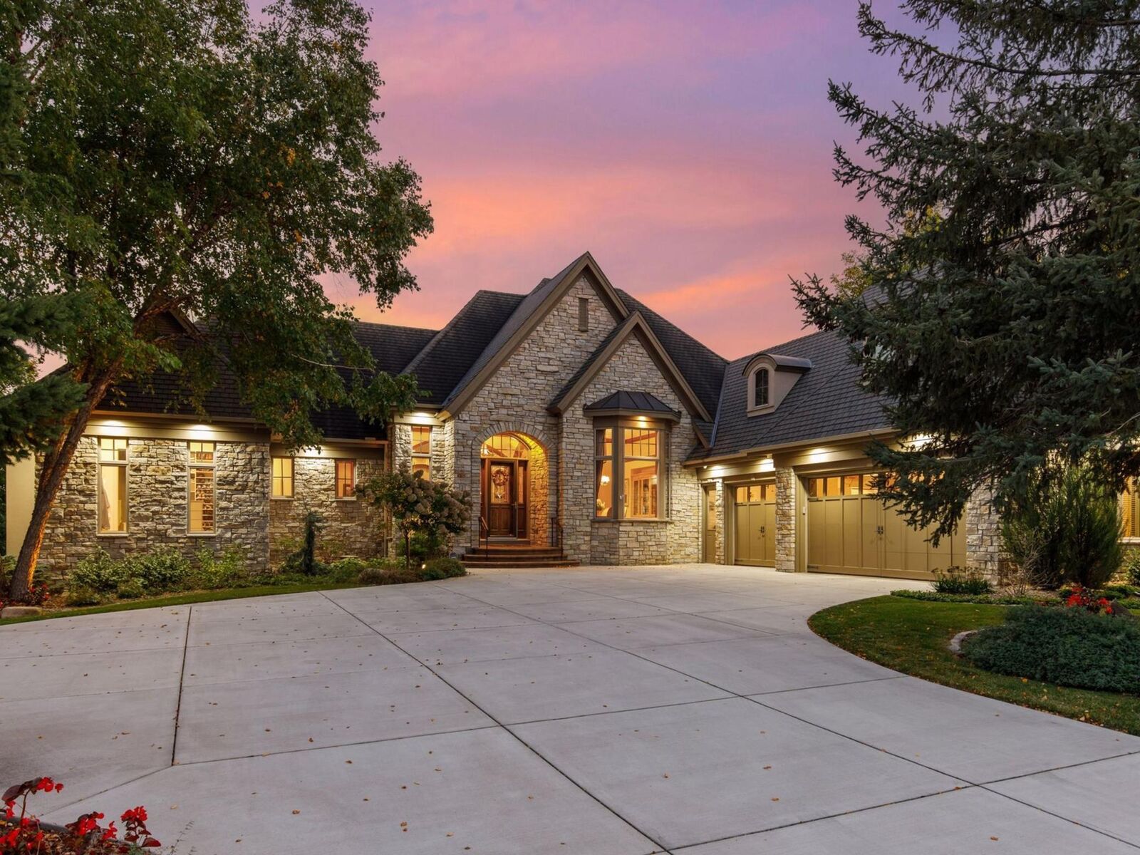 Property Photo:  10683 Sonoma Ridge  MN 55347 