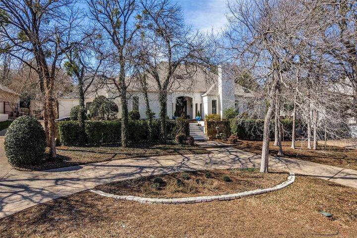 Property Photo:  3720 Briarhaven Road  TX 76109 