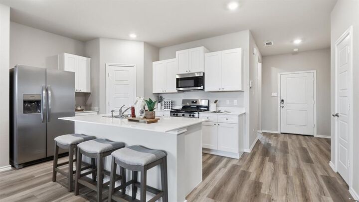 Property Photo: 1733 Leevon Lane TX 76140